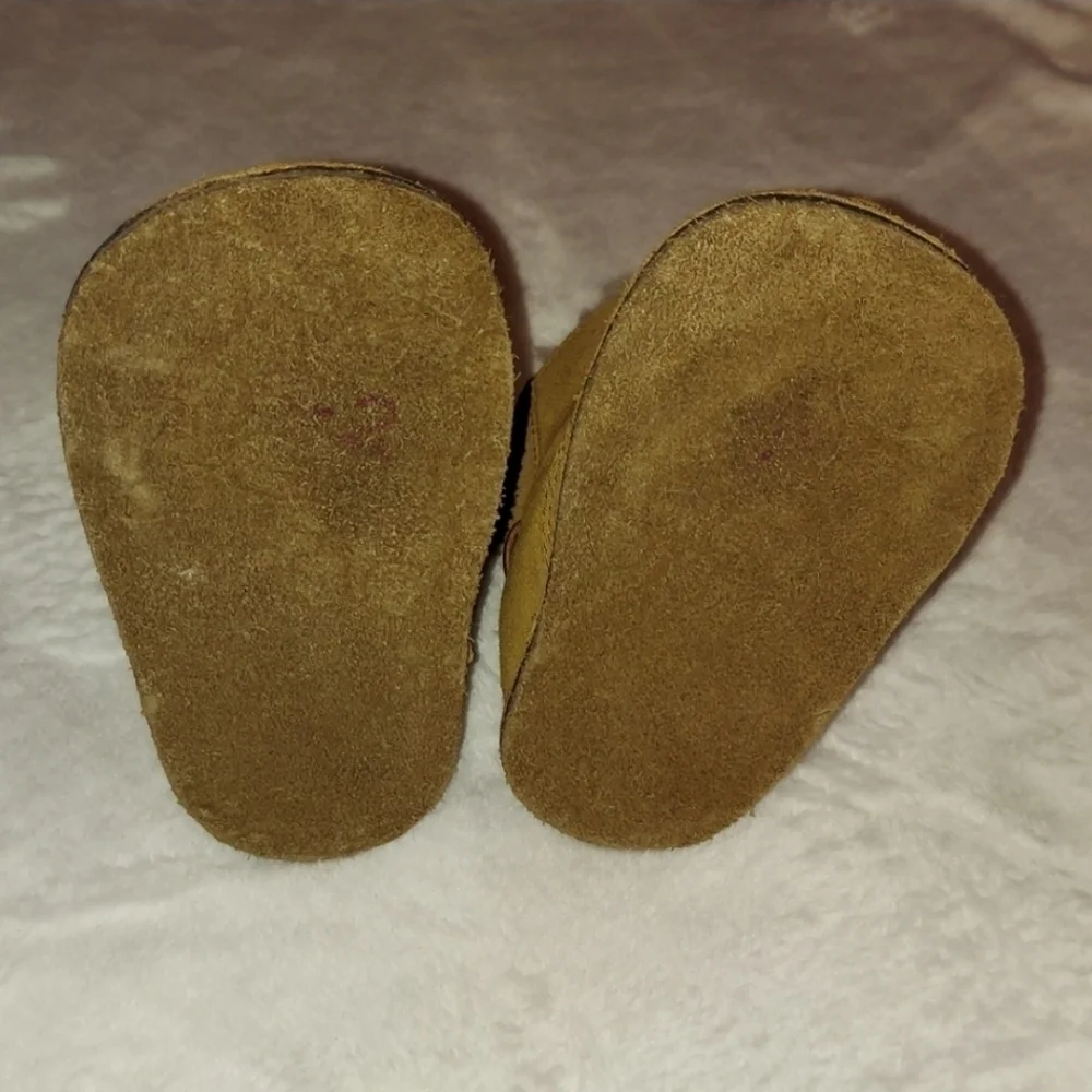 UGG  Medium kids